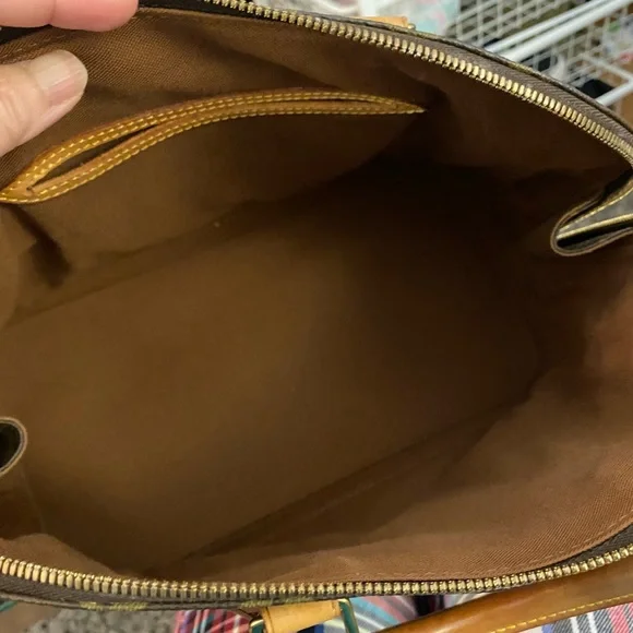 ❤️LV ALMA PM MONOGRAM❤️ - Picture 14 of 16